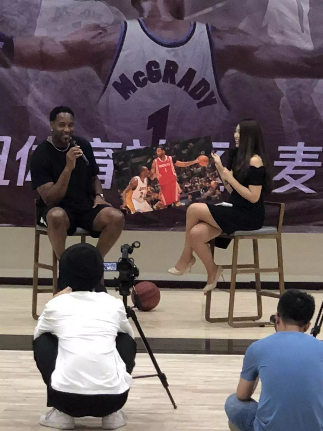 邮报：红军vs毕包前安菲尔德主看台发生误报，球迷被暂时疏散（邮报：利物浦vs毕尔巴鄂赛前安菲尔德主看台误报，球迷短暂撤离）