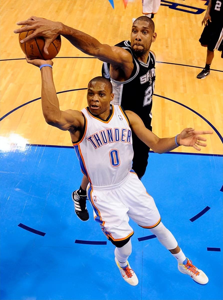 库库雷利亚：交手过最难对付边锋是登贝莱，最佳队友选梅西（库库雷利亚谈对手与队友：最难防登贝莱，最佳队友是梅西）