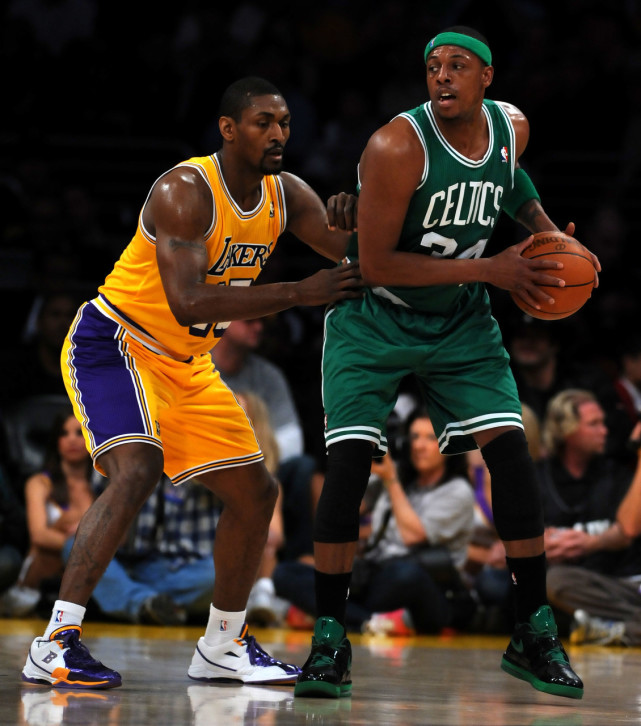 米体：泽林斯基出现轻微肌肉问题，可能不会出战比萨（米体：泽林斯基肌肉轻伤，出战比萨成疑）