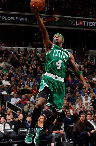 160场追平朗格莱，孔德升至巴萨队史法国球员出场榜第三（孔德代表巴萨出场达160次，追平朗格莱，升至队史法国球员出场第三）